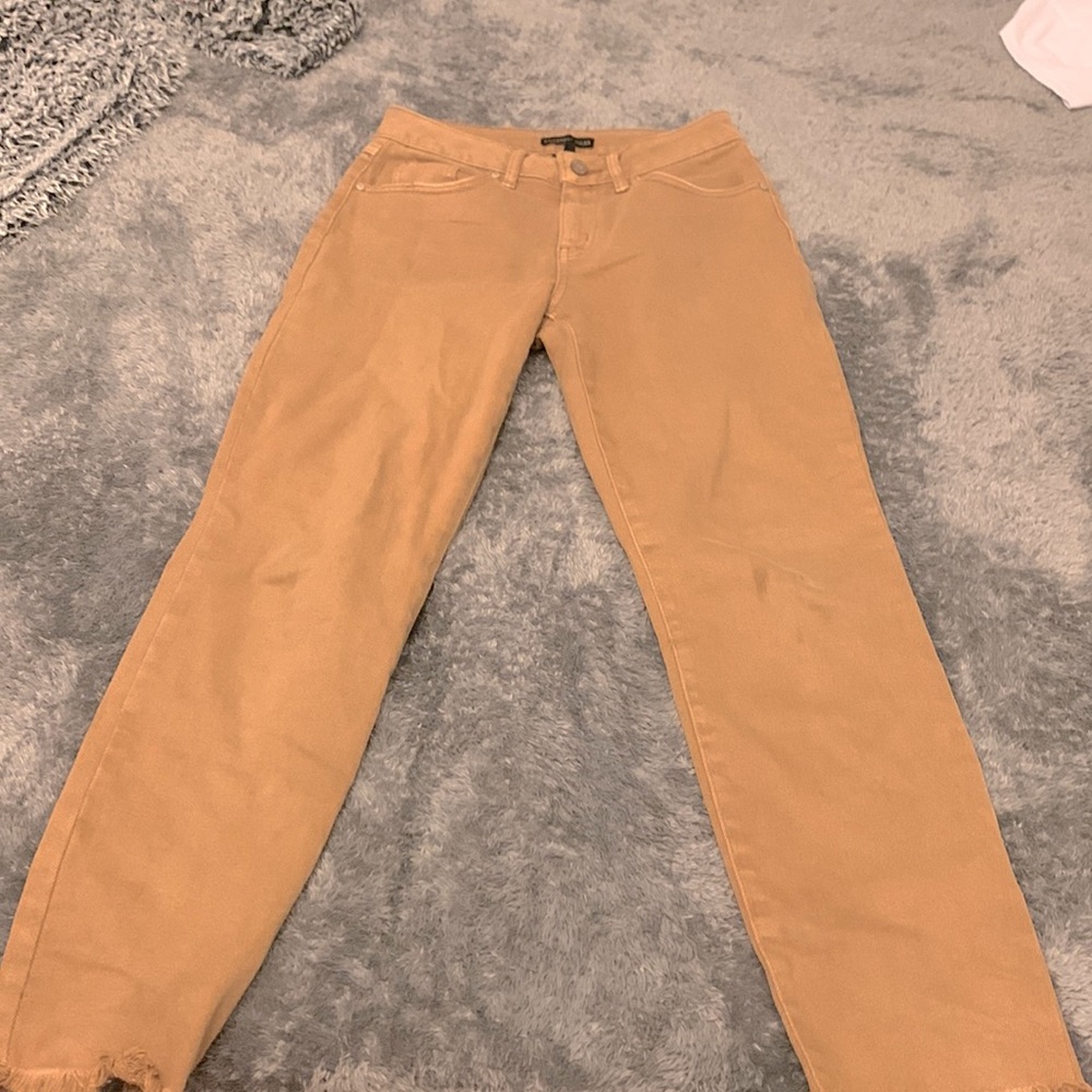 Linen jeans with no holes